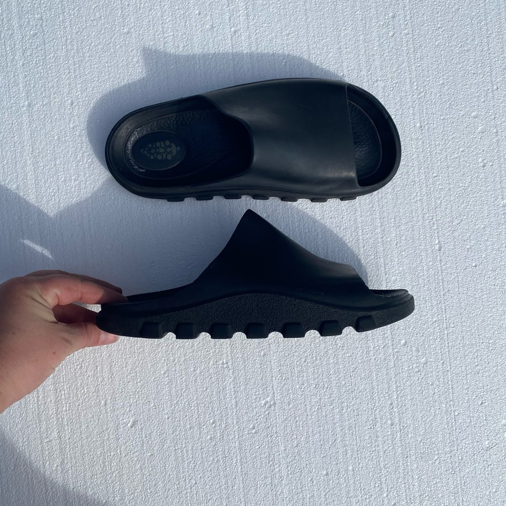 Free People Black Slide Sandals 7 7.5 - Picture 6 of 10